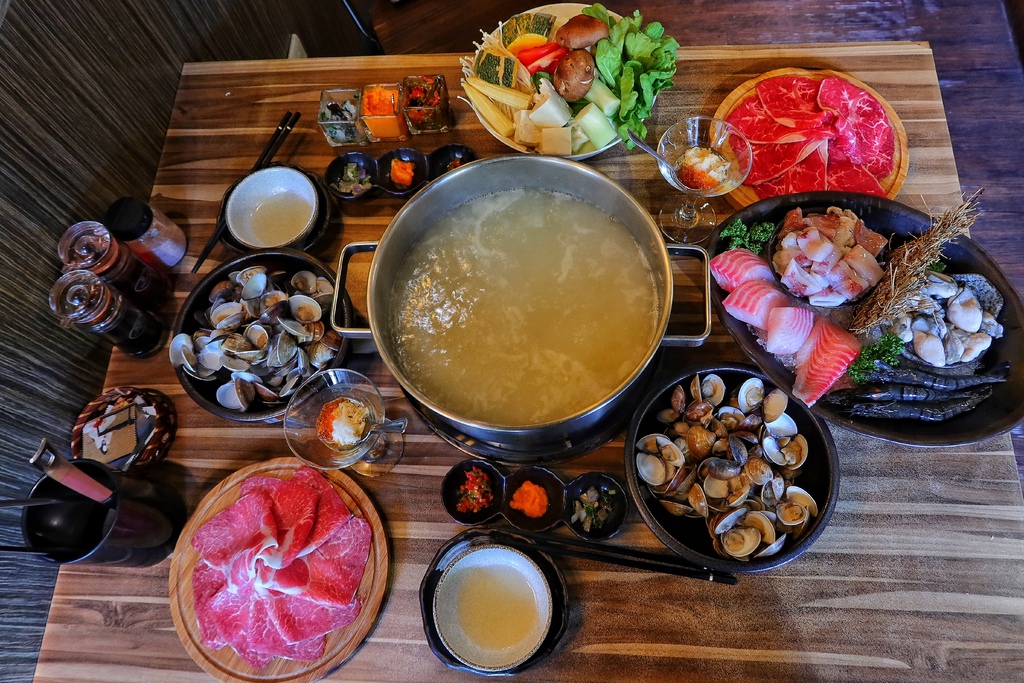 【民生社區火鍋推薦】極蜆鍋物,必吃爆量蛤蠣鍋,鮮味松露粥香濃誘人! @混血珊莎的奇幻旅程 【民生社區火鍋推薦】極蜆鍋物,必吃爆量蛤蠣鍋,鮮味松露粥香濃誘人! @混血珊莎的奇幻旅程