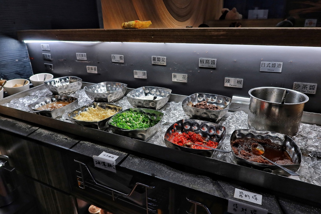 【台北麻辣火鍋吃到飽】心心麻辣鍋大橋頭店,已歇業 @混血珊莎的奇幻旅程 【台北麻辣火鍋吃到飽】心心麻辣鍋大橋頭店,已歇業 @混血珊莎的奇幻旅程