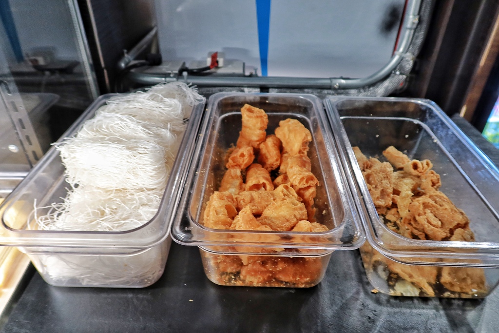 【台北麻辣火鍋吃到飽】心心麻辣鍋大橋頭店,已歇業 @混血珊莎的奇幻旅程 【台北麻辣火鍋吃到飽】心心麻辣鍋大橋頭店,已歇業 @混血珊莎的奇幻旅程