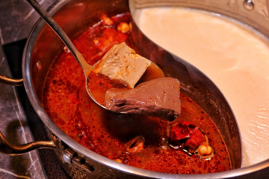 【台北麻辣火鍋吃到飽】心心麻辣鍋大橋頭店,已歇業 @混血珊莎的奇幻旅程 【台北麻辣火鍋吃到飽】心心麻辣鍋大橋頭店,已歇業 @混血珊莎的奇幻旅程