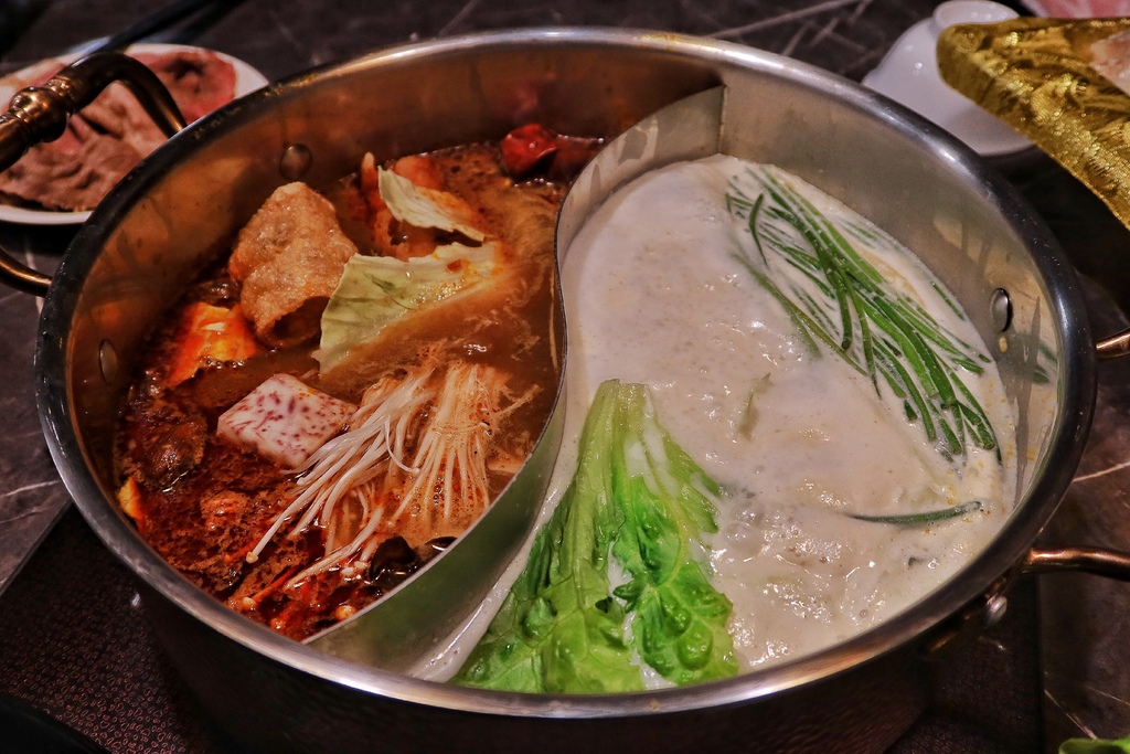 【台北麻辣火鍋吃到飽】心心麻辣鍋大橋頭店,已歇業 @混血珊莎的奇幻旅程 【台北麻辣火鍋吃到飽】心心麻辣鍋大橋頭店,已歇業 @混血珊莎的奇幻旅程