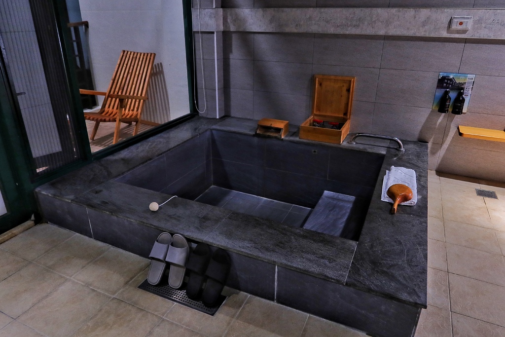 【陽明溫泉渡假村】煙嵐雙人景觀湯屋,超大浴池獨享秘境牛奶湯! @混血珊莎的奇幻旅程 【陽明溫泉渡假村】煙嵐雙人景觀湯屋,超大浴池獨享秘境牛奶湯! @混血珊莎的奇幻旅程