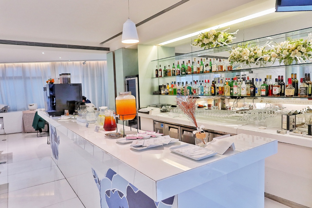 【喜瑞飯店】環景夢幻浴缸雙人房,網美拍照打卡必住! @混血珊莎的奇幻旅程 【喜瑞飯店】環景夢幻浴缸雙人房,網美拍照打卡必住! @混血珊莎的奇幻旅程