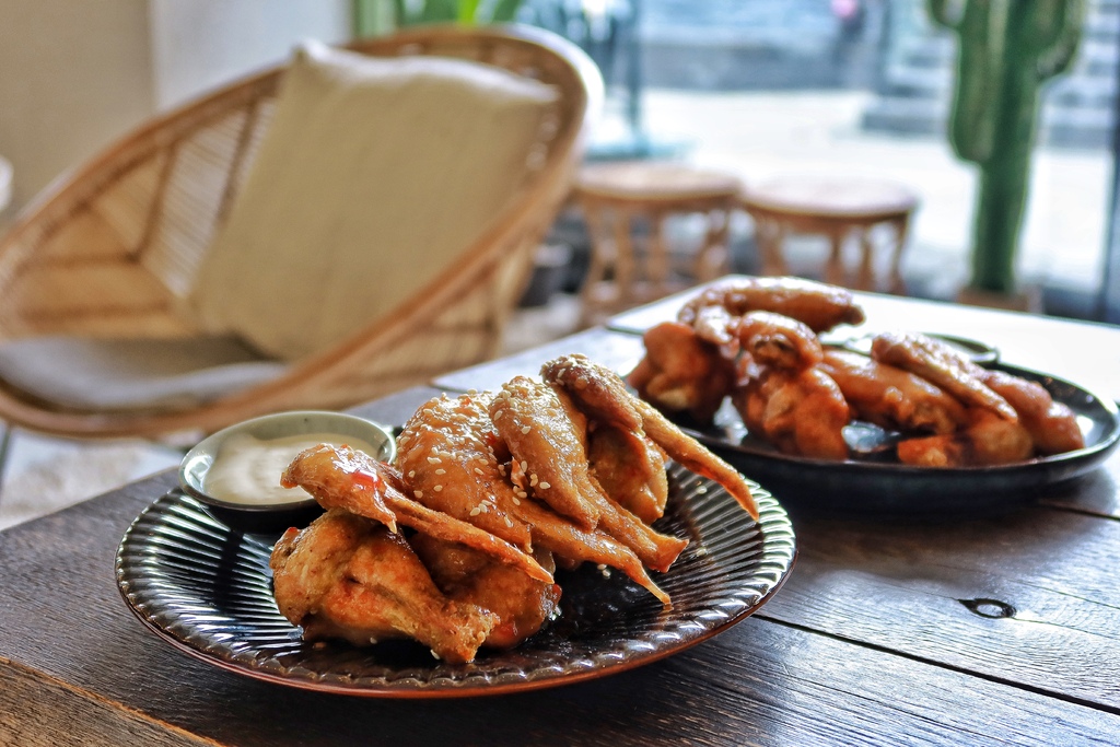 【信義區下午茶】海灘叢林 A Beach,叢林沙灘風格超吸睛,台北度假風格餐酒館,不限時咖啡廳超好拍! @混血珊莎的奇幻旅程 【信義區下午茶】海灘叢林 A Beach,叢林沙灘風格超吸睛,台北度假風格餐酒館,不限時咖啡廳超好拍! @混血珊莎的奇幻旅程
