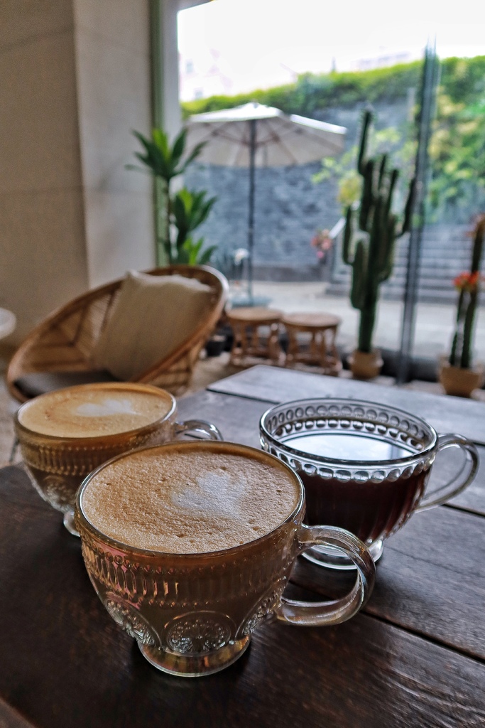 【信義區下午茶】海灘叢林 A Beach,叢林沙灘風格超吸睛,台北度假風格餐酒館,不限時咖啡廳超好拍! @混血珊莎的奇幻旅程 【信義區下午茶】海灘叢林 A Beach,叢林沙灘風格超吸睛,台北度假風格餐酒館,不限時咖啡廳超好拍! @混血珊莎的奇幻旅程