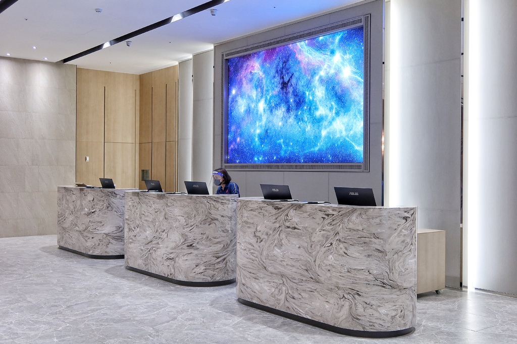 【台中鳳凰酒店】中部最大親子住宿,多國料理自助早餐超澎湃,還有星巴克無限暢飲! @混血珊莎的奇幻旅程 【台中鳳凰酒店】中部最大親子住宿,多國料理自助早餐超澎湃,還有星巴克無限暢飲! @混血珊莎的奇幻旅程