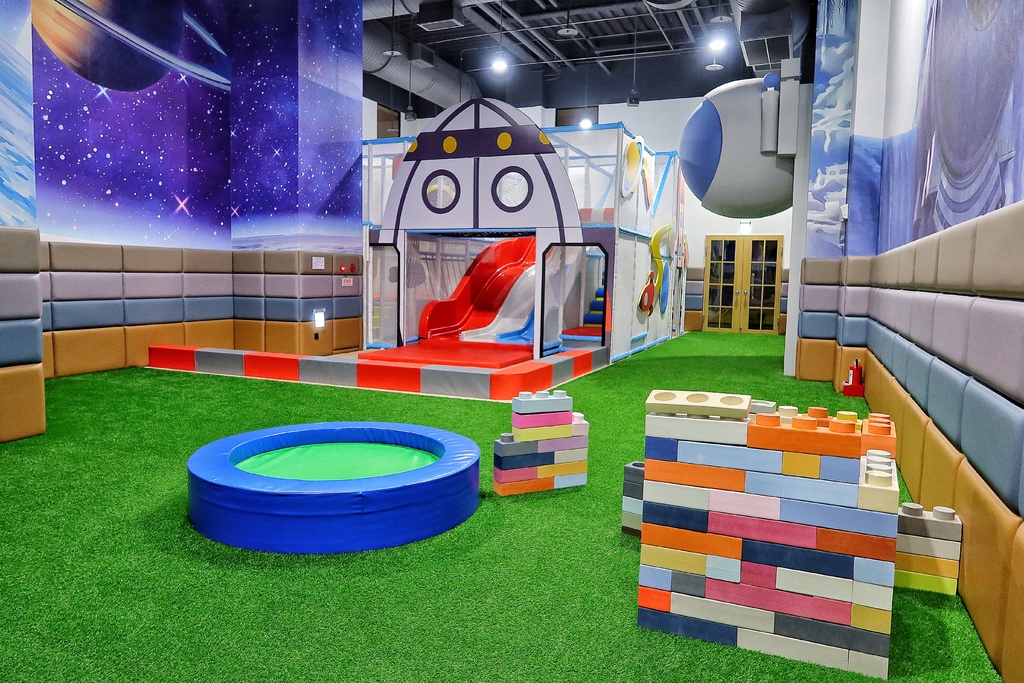 【台中鳳凰酒店】中部最大親子住宿,多國料理自助早餐超澎湃,還有星巴克無限暢飲! @混血珊莎的奇幻旅程 【台中鳳凰酒店】中部最大親子住宿,多國料理自助早餐超澎湃,還有星巴克無限暢飲! @混血珊莎的奇幻旅程