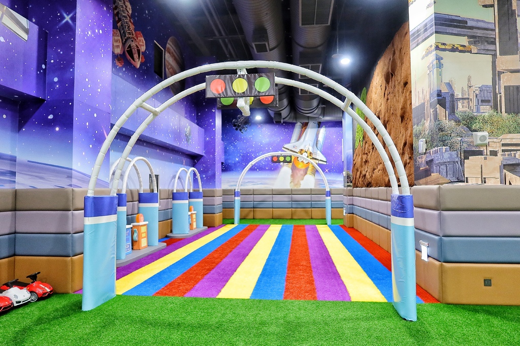 【台中鳳凰酒店】中部最大親子住宿,多國料理自助早餐超澎湃,還有星巴克無限暢飲! @混血珊莎的奇幻旅程 【台中鳳凰酒店】中部最大親子住宿,多國料理自助早餐超澎湃,還有星巴克無限暢飲! @混血珊莎的奇幻旅程