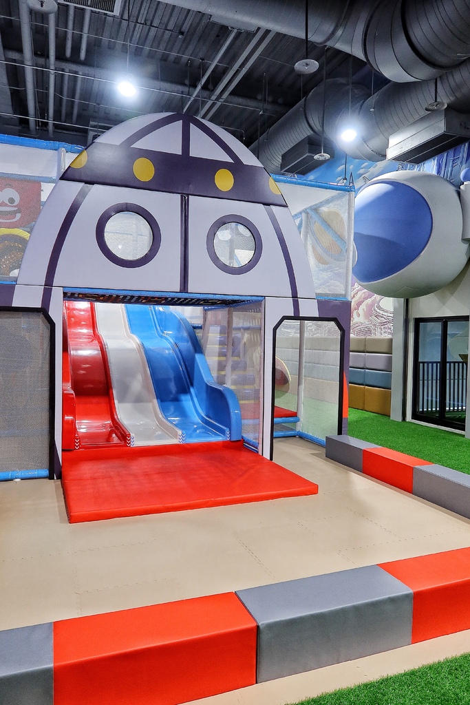 【台中鳳凰酒店】中部最大親子住宿,多國料理自助早餐超澎湃,還有星巴克無限暢飲! @混血珊莎的奇幻旅程 【台中鳳凰酒店】中部最大親子住宿,多國料理自助早餐超澎湃,還有星巴克無限暢飲! @混血珊莎的奇幻旅程