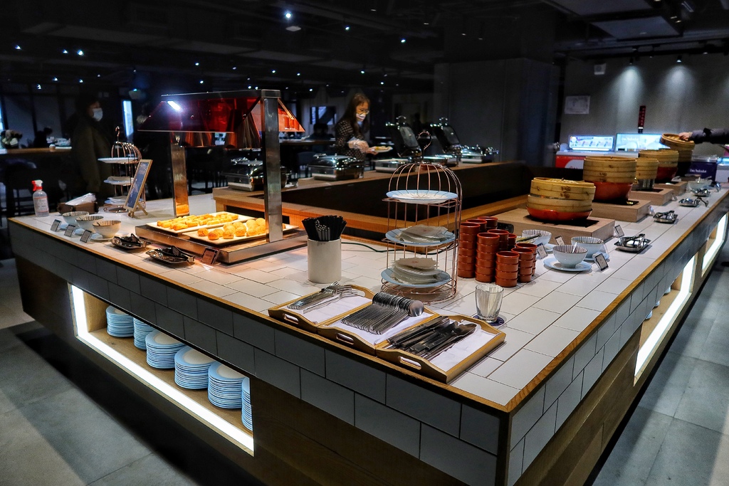 【鳳凰食號】台中鳳凰酒店自助餐,多國料理自助buffet吃到飽,還有星巴克無限爽喝!! @混血珊莎的奇幻旅程 【鳳凰食號】台中鳳凰酒店自助餐,多國料理自助buffet吃到飽,還有星巴克無限爽喝!! @混血珊莎的奇幻旅程