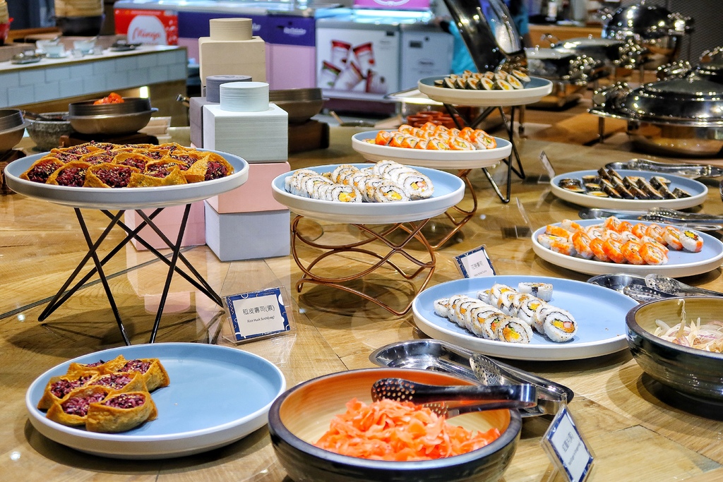 【鳳凰食號】台中鳳凰酒店自助餐,多國料理自助buffet吃到飽,還有星巴克無限爽喝!! @混血珊莎的奇幻旅程 【鳳凰食號】台中鳳凰酒店自助餐,多國料理自助buffet吃到飽,還有星巴克無限爽喝!! @混血珊莎的奇幻旅程