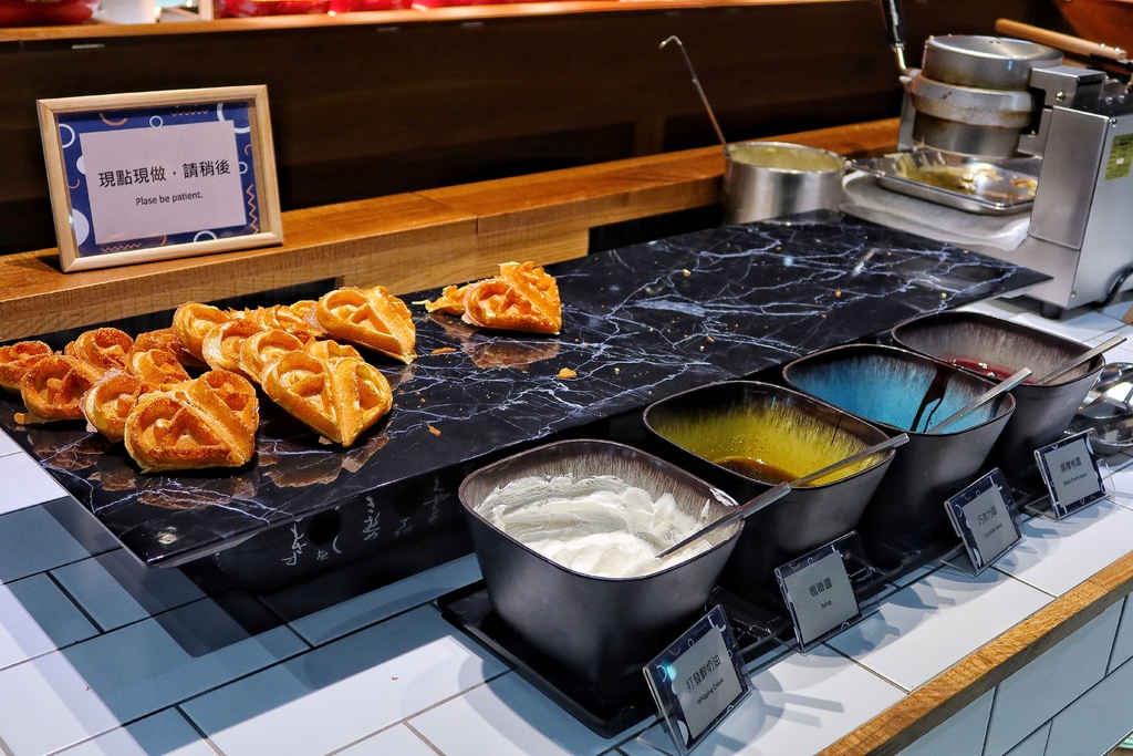 【鳳凰食號】台中鳳凰酒店自助餐,多國料理自助buffet吃到飽,還有星巴克無限爽喝!! @混血珊莎的奇幻旅程 【鳳凰食號】台中鳳凰酒店自助餐,多國料理自助buffet吃到飽,還有星巴克無限爽喝!! @混血珊莎的奇幻旅程