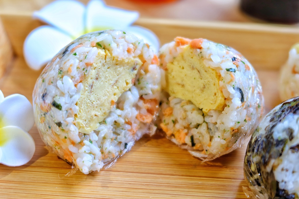 【內湖早餐】NeKocha遇貓茶韻,來自日本的復刻口味 手工日式玉子燒飯糰,麗山國小正對面日系手搖飲! @混血珊莎的奇幻旅程 【內湖早餐】NeKocha遇貓茶韻,來自日本的復刻口味 手工日式玉子燒飯糰,麗山國小正對面日系手搖飲! @混血珊莎的奇幻旅程