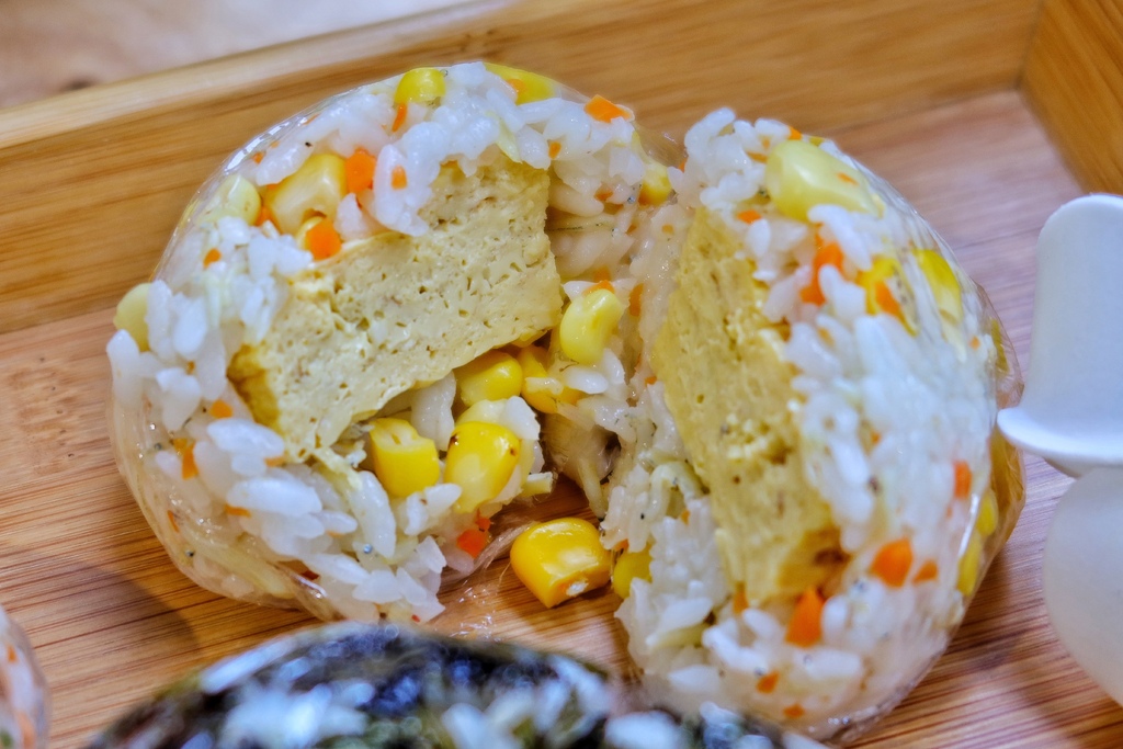 【內湖早餐】NeKocha遇貓茶韻,來自日本的復刻口味 手工日式玉子燒飯糰,麗山國小正對面日系手搖飲! @混血珊莎的奇幻旅程 【內湖早餐】NeKocha遇貓茶韻,來自日本的復刻口味 手工日式玉子燒飯糰,麗山國小正對面日系手搖飲! @混血珊莎的奇幻旅程