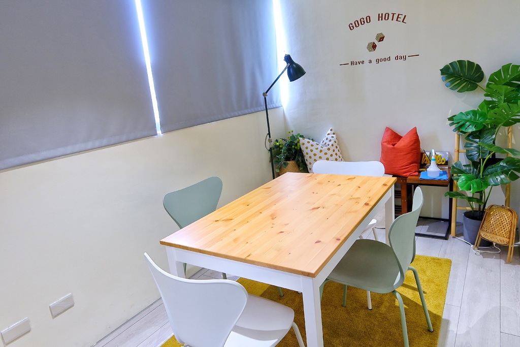 【台中逢甲商務旅館】GOGO 回行旅逢甲館,高空景觀雙人房,必拍網美浴缸飯店,走路就能到逢甲夜市! @混血珊莎的奇幻旅程 【台中逢甲商務旅館】GOGO 回行旅逢甲館,高空景觀雙人房,必拍網美浴缸飯店,走路就能到逢甲夜市! @混血珊莎的奇幻旅程