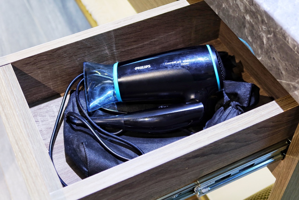 【台中逢甲商務旅館】GOGO 回行旅逢甲館,高空景觀雙人房,必拍網美浴缸飯店,走路就能到逢甲夜市! @混血珊莎的奇幻旅程 【台中逢甲商務旅館】GOGO 回行旅逢甲館,高空景觀雙人房,必拍網美浴缸飯店,走路就能到逢甲夜市! @混血珊莎的奇幻旅程