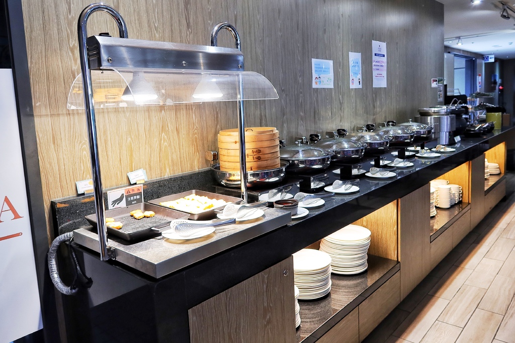 【台中逢甲商務旅館】GOGO 回行旅逢甲館,高空景觀雙人房,必拍網美浴缸飯店,走路就能到逢甲夜市! @混血珊莎的奇幻旅程 【台中逢甲商務旅館】GOGO 回行旅逢甲館,高空景觀雙人房,必拍網美浴缸飯店,走路就能到逢甲夜市! @混血珊莎的奇幻旅程