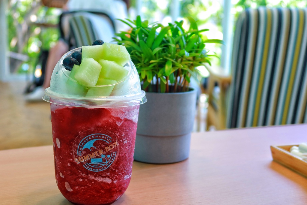 【Summer Box 夏天的盒子】網美系冰品飲料店,藍白貨櫃屋超好拍! @混血珊莎的奇幻旅程 【Summer Box 夏天的盒子】網美系冰品飲料店,藍白貨櫃屋超好拍! @混血珊莎的奇幻旅程