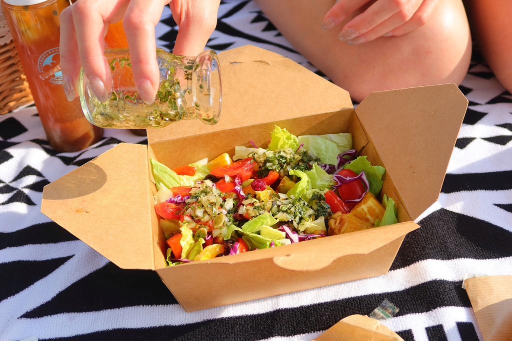 【Summer Box 夏天的盒子】網美系冰品飲料店,藍白貨櫃屋超好拍! @混血珊莎的奇幻旅程 【Summer Box 夏天的盒子】網美系冰品飲料店,藍白貨櫃屋超好拍! @混血珊莎的奇幻旅程