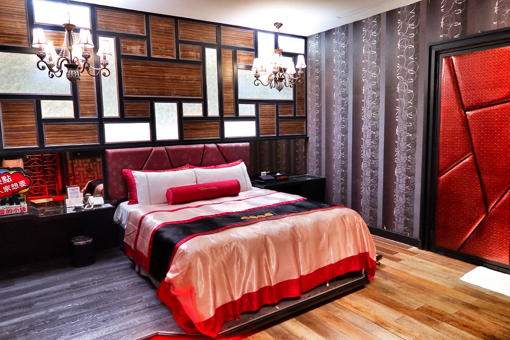 【南屯汽車旅館】紫禁城精品汽車旅館,超奢華宮廷式主題motel,一秒穿越到古代! @混血珊莎的奇幻旅程 【南屯汽車旅館】紫禁城精品汽車旅館,超奢華宮廷式主題motel,一秒穿越到古代! @混血珊莎的奇幻旅程