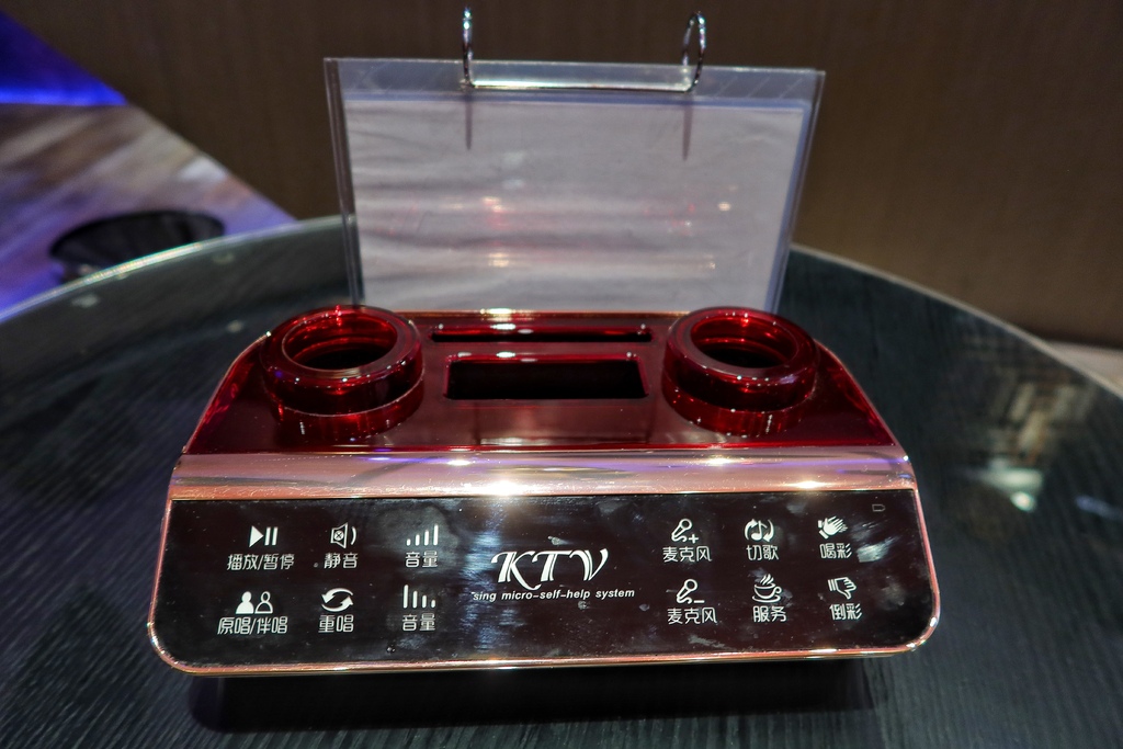 【南屯汽車旅館】紫禁城精品汽車旅館,超奢華宮廷式主題motel,一秒穿越到古代! @混血珊莎的奇幻旅程 【南屯汽車旅館】紫禁城精品汽車旅館,超奢華宮廷式主題motel,一秒穿越到古代! @混血珊莎的奇幻旅程