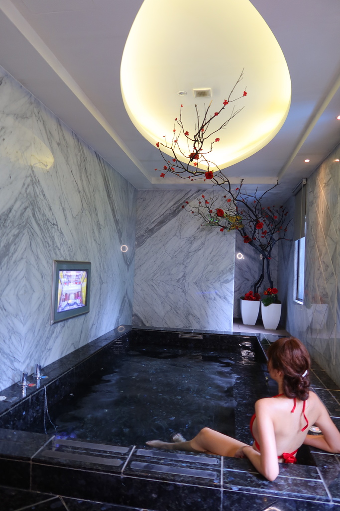 【南屯汽車旅館】紫禁城精品汽車旅館,超奢華宮廷式主題motel,一秒穿越到古代! @混血珊莎的奇幻旅程 【南屯汽車旅館】紫禁城精品汽車旅館,超奢華宮廷式主題motel,一秒穿越到古代! @混血珊莎的奇幻旅程