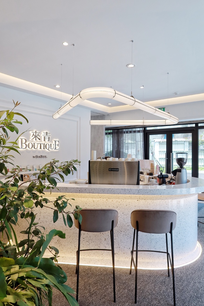 【板橋景點】板橋一日遊推薦│超好逛的新板特區 板橋大遠百/麗寶百貨廣場/威秀影城/誠品│住宿/逛街/吃美食/賞屋通通有! @混血珊莎的奇幻旅程 【板橋景點】板橋一日遊推薦│超好逛的新板特區 板橋大遠百/麗寶百貨廣場/威秀影城/誠品│住宿/逛街/吃美食/賞屋通通有! @混血珊莎的奇幻旅程