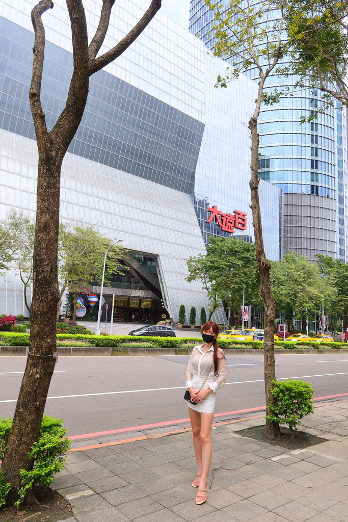 【板橋景點】板橋一日遊推薦│超好逛的新板特區 板橋大遠百/麗寶百貨廣場/威秀影城/誠品│住宿/逛街/吃美食/賞屋通通有! @混血珊莎的奇幻旅程 【板橋景點】板橋一日遊推薦│超好逛的新板特區 板橋大遠百/麗寶百貨廣場/威秀影城/誠品│住宿/逛街/吃美食/賞屋通通有! @混血珊莎的奇幻旅程