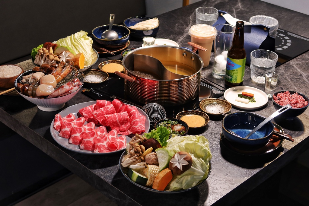 秀花鍋 Showhua Hot Pot 海鮮和牛精品火鍋│低調奢華頂級鍋物 譽為「火鍋界的celine」│東區高級火鍋推薦! @混血珊莎的奇幻旅程 秀花鍋 Showhua Hot Pot 海鮮和牛精品火鍋│低調奢華頂級鍋物 譽為「火鍋界的celine」│東區高級火鍋推薦! @混血珊莎的奇幻旅程