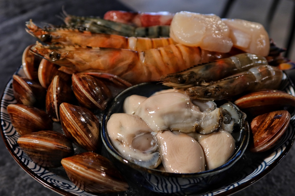 秀花鍋 Showhua Hot Pot 海鮮和牛精品火鍋│低調奢華頂級鍋物 譽為「火鍋界的celine」│東區高級火鍋推薦! @混血珊莎的奇幻旅程 秀花鍋 Showhua Hot Pot 海鮮和牛精品火鍋│低調奢華頂級鍋物 譽為「火鍋界的celine」│東區高級火鍋推薦! @混血珊莎的奇幻旅程