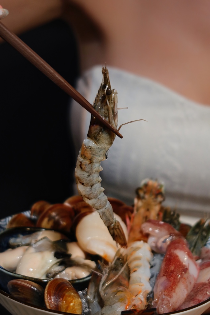 秀花鍋 Showhua Hot Pot 海鮮和牛精品火鍋│低調奢華頂級鍋物 譽為「火鍋界的celine」│東區高級火鍋推薦! @混血珊莎的奇幻旅程 秀花鍋 Showhua Hot Pot 海鮮和牛精品火鍋│低調奢華頂級鍋物 譽為「火鍋界的celine」│東區高級火鍋推薦! @混血珊莎的奇幻旅程