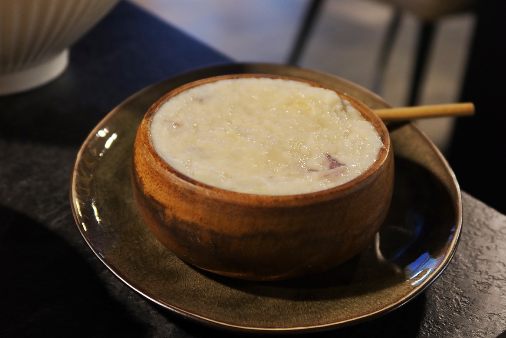 秀花鍋 Showhua Hot Pot 海鮮和牛精品火鍋│低調奢華頂級鍋物 譽為「火鍋界的celine」│東區高級火鍋推薦! @混血珊莎的奇幻旅程 秀花鍋 Showhua Hot Pot 海鮮和牛精品火鍋│低調奢華頂級鍋物 譽為「火鍋界的celine」│東區高級火鍋推薦! @混血珊莎的奇幻旅程