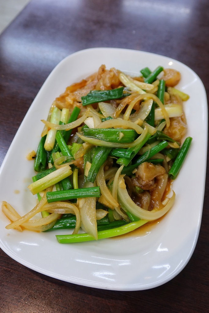 【牛肉湯台南】二牛牛肉湯,現宰溫體牛肉鮮嫩美味室內用餐有冷氣,附設專屬停車場 @混血珊莎的奇幻旅程 【牛肉湯台南】二牛牛肉湯,現宰溫體牛肉鮮嫩美味室內用餐有冷氣,附設專屬停車場 @混血珊莎的奇幻旅程