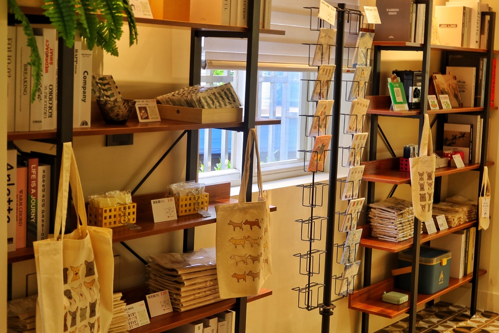 【蛙滴家民宿】老宅復古元素,住一晚每人不到 800 元! @混血珊莎的奇幻旅程 【蛙滴家民宿】老宅復古元素,住一晚每人不到 800 元! @混血珊莎的奇幻旅程