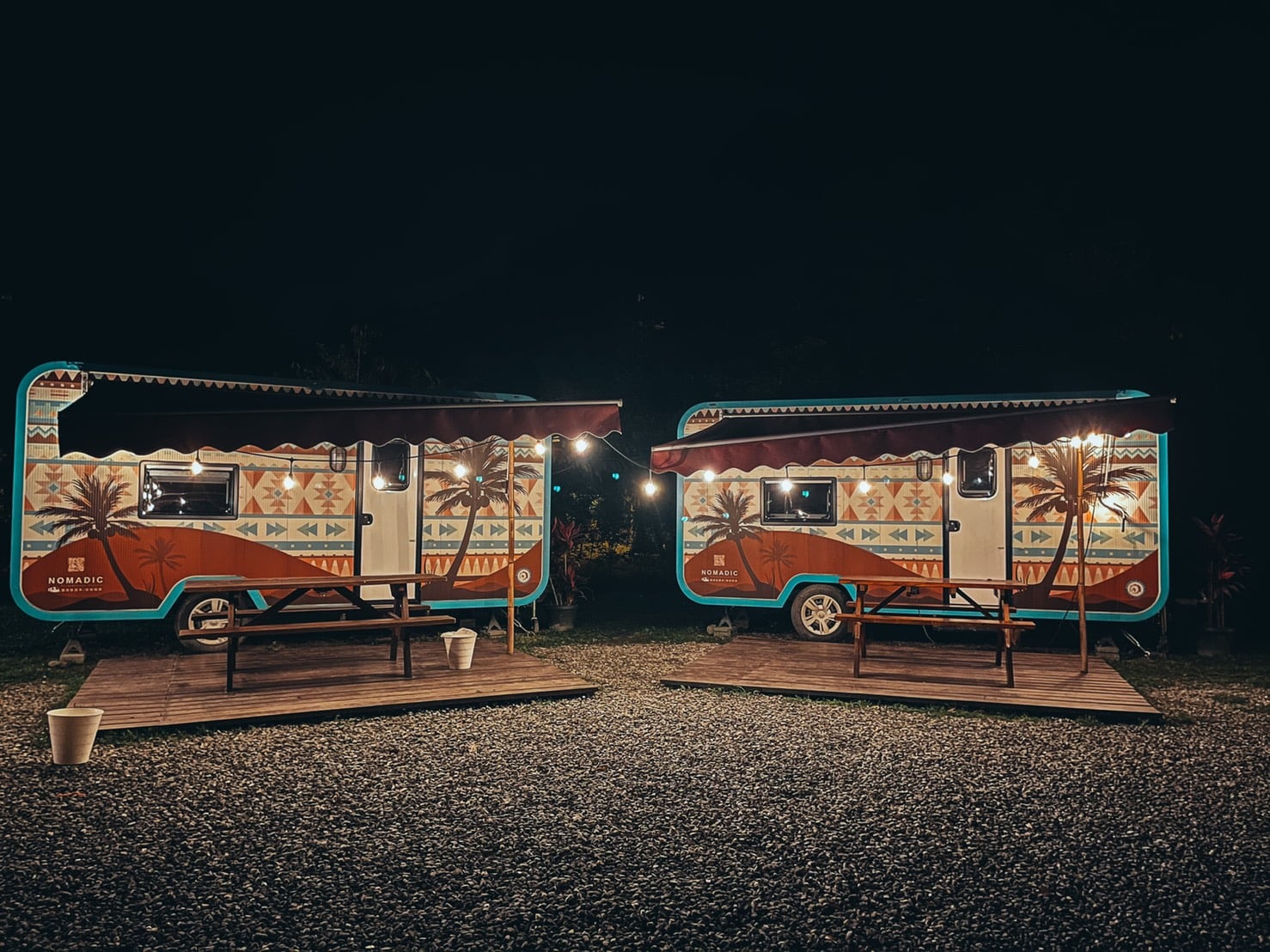 【宜蘭露營車】那山那谷，免搭帳露營車，星空烤肉BBQ，還能玩沙灘車跟漂漂河! @混血珊莎的奇幻旅程