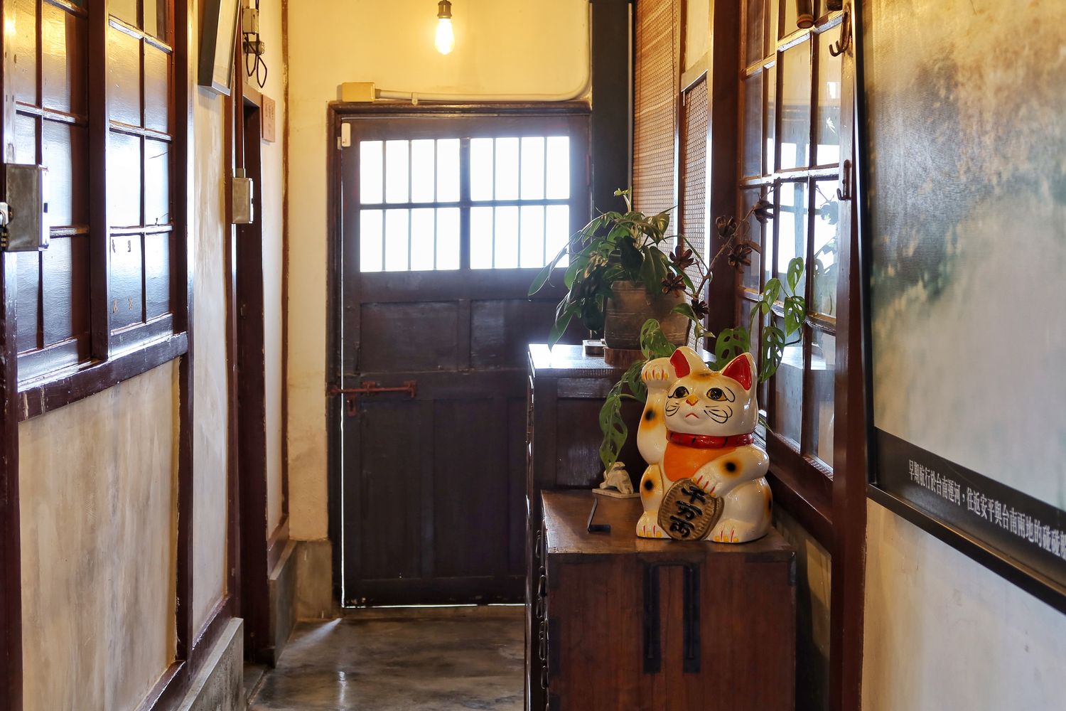 【台南老宅咖啡】河岸咖啡Riverbank café|安平河畔新開幕咖啡廳，坐在百年日式老宅內喝下午茶! @混血珊莎的奇幻旅程