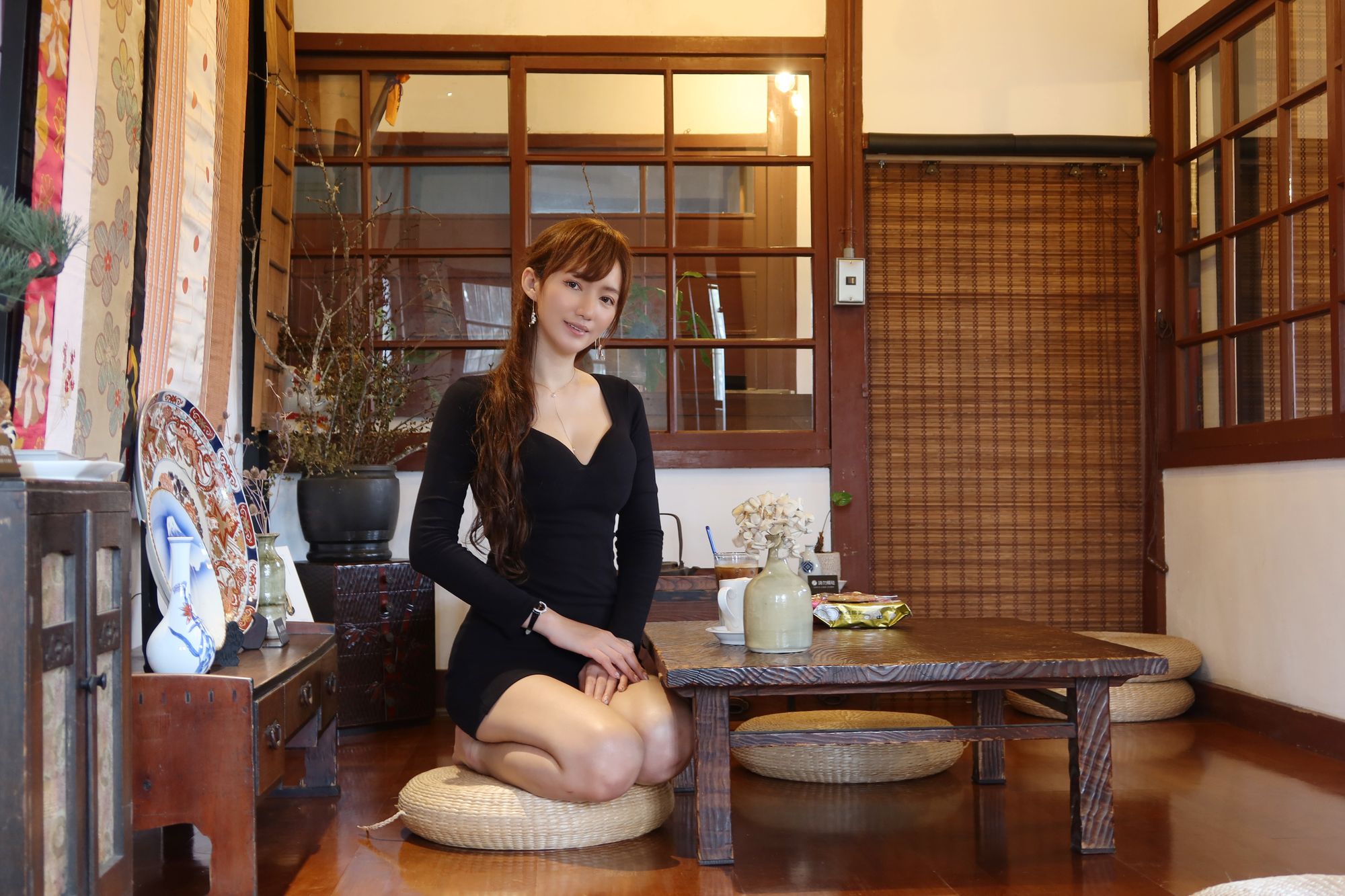 【台南老宅咖啡】河岸咖啡Riverbank café|安平河畔新開幕咖啡廳，坐在百年日式老宅內喝下午茶! @混血珊莎的奇幻旅程