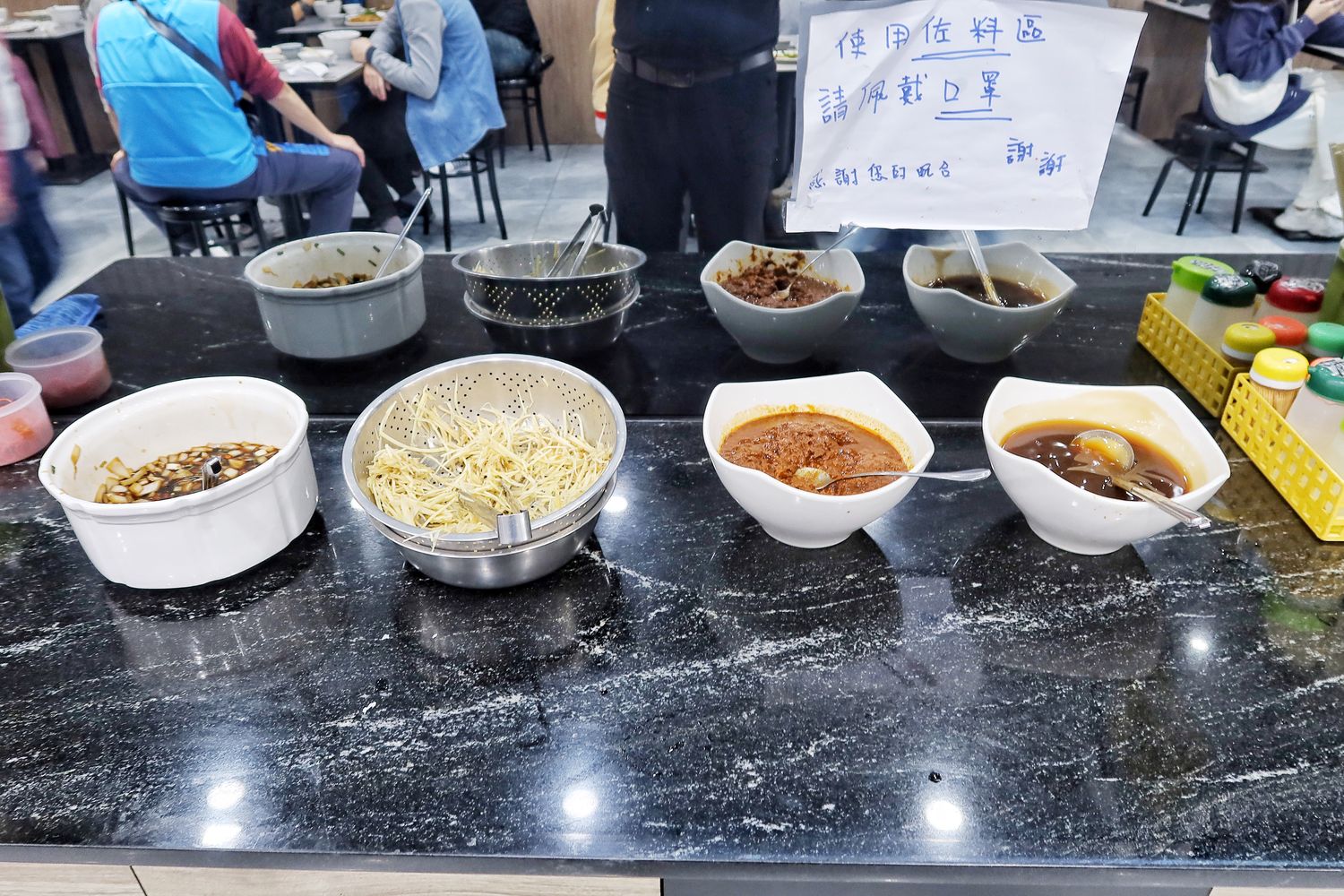 【文章牛肉湯安平總店】網友激推破萬評價,在地經營超過 20 年,超人氣台南牛肉湯! @混血珊莎的奇幻旅程 【文章牛肉湯安平總店】網友激推破萬評價,在地經營超過 20 年,超人氣台南牛肉湯! @混血珊莎的奇幻旅程