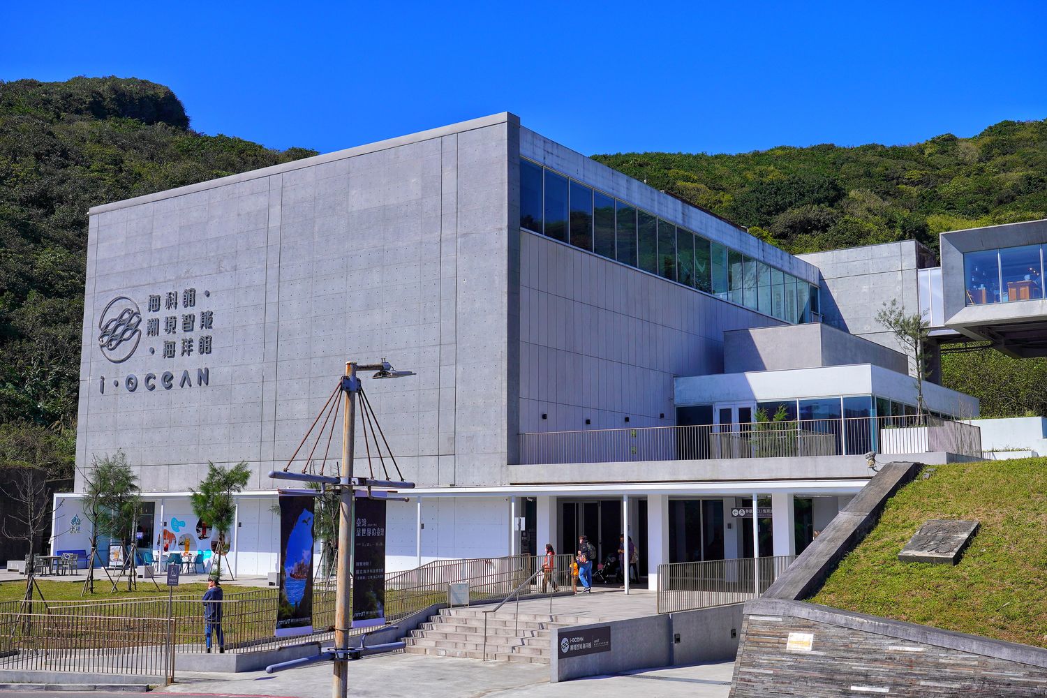 【基隆潮境智能海洋館】北部最強虛實整合實境水族館，四大展區搭配 5 G沉浸式體驗超好玩! @混血珊莎的奇幻旅程