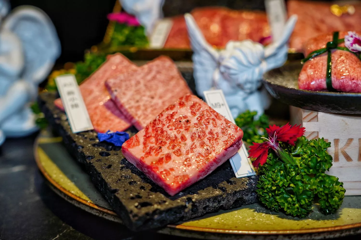 【台中高級燒肉】IKKON和牛會所WagyuClub，華麗古堡風格.頂級燒肉饗宴! @混血珊莎的奇幻旅程