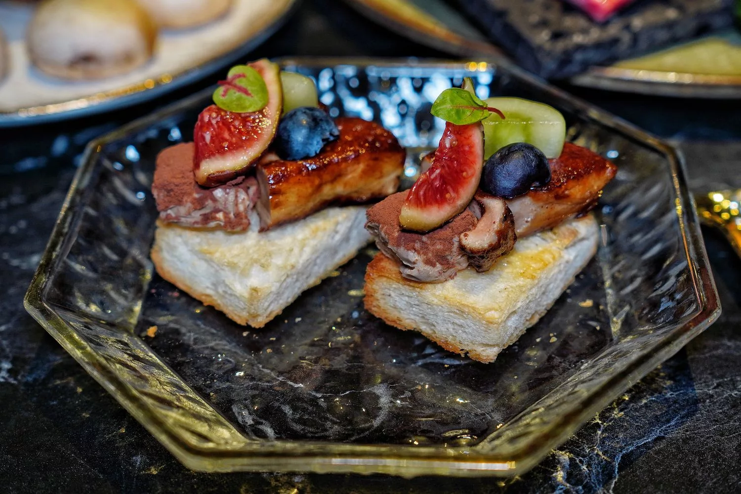 【台中高級燒肉】IKKON和牛會所WagyuClub，華麗古堡風格.頂級燒肉饗宴! @混血珊莎的奇幻旅程
