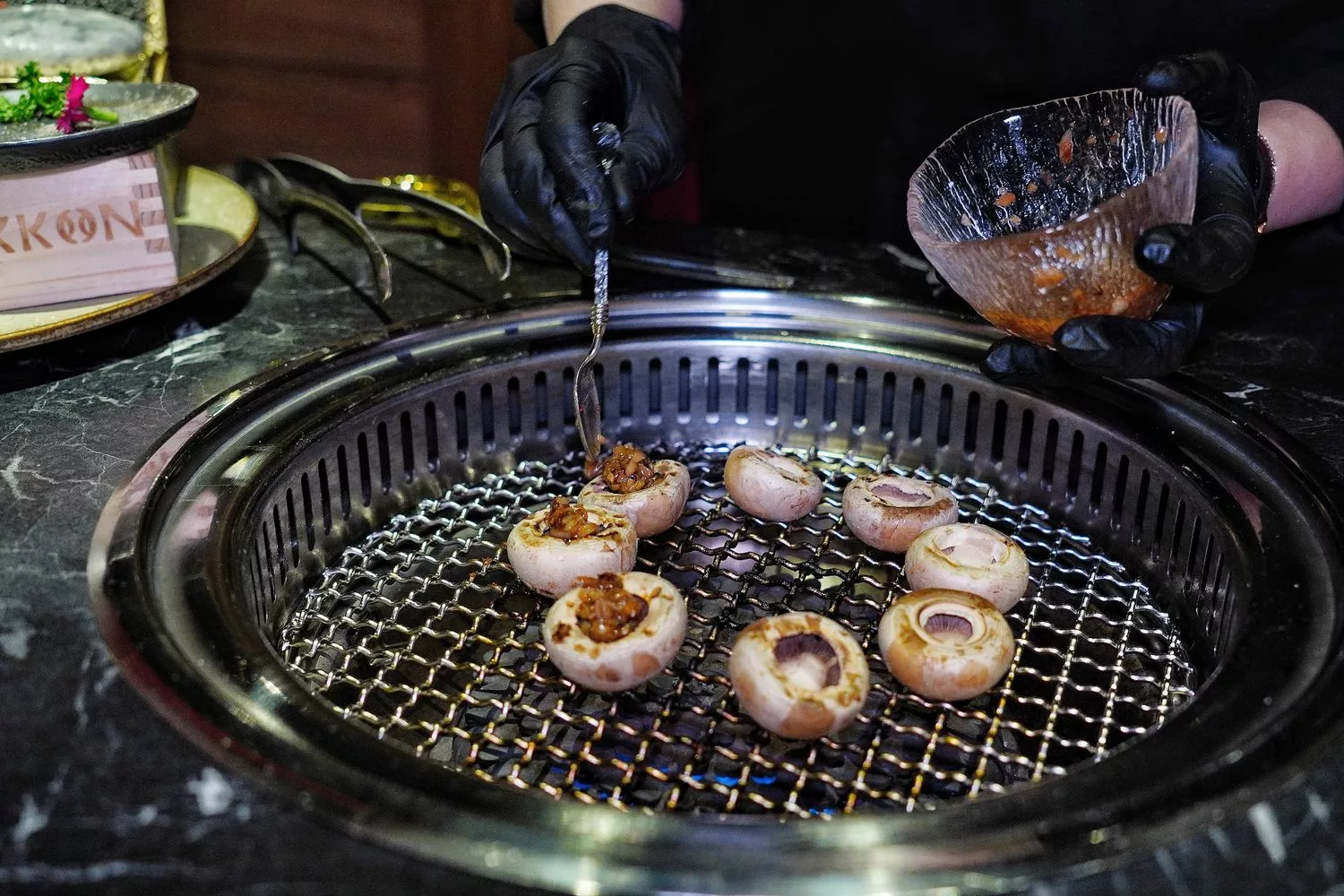 【台中高級燒肉】IKKON和牛會所WagyuClub，華麗古堡風格.頂級燒肉饗宴! @混血珊莎的奇幻旅程