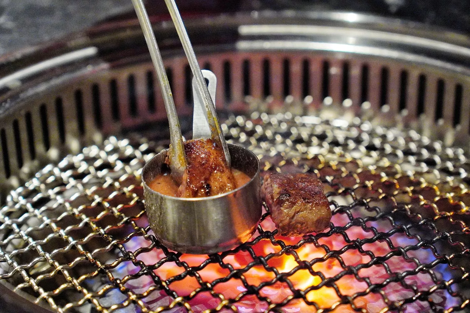【台中高級燒肉】IKKON和牛會所WagyuClub，華麗古堡風格.頂級燒肉饗宴! @混血珊莎的奇幻旅程
