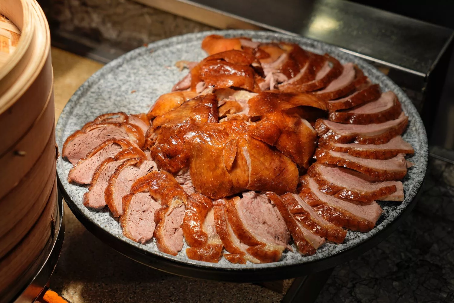 【長榮鳳凰酒店礁溪桂冠自助餐廳】無限爽吃一鴨六吃全鴨宴&#038;現煎牛排跟暢飲生啤酒! @混血珊莎的奇幻旅程