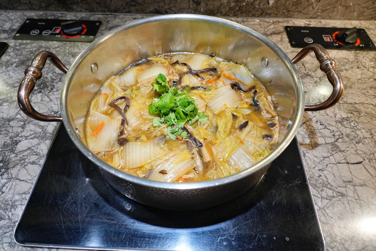 【長榮鳳凰酒店礁溪桂冠自助餐廳】無限爽吃一鴨六吃全鴨宴&#038;現煎牛排跟暢飲生啤酒! @混血珊莎的奇幻旅程