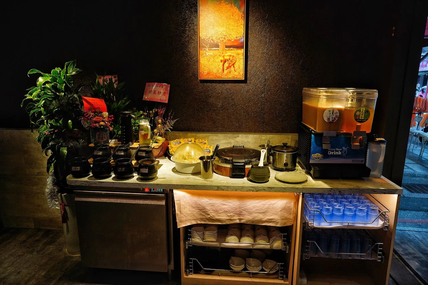 【三重火鍋】老沐涮涮屋|平價享用高質感火鍋，一鍋只要299元起，超厚松阪豬必吃推薦！ @混血珊莎的奇幻旅程