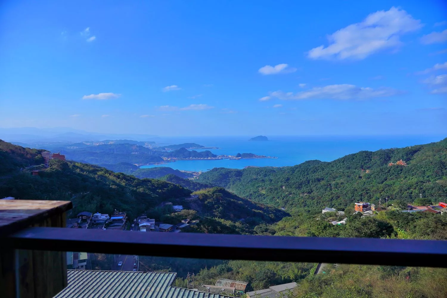 【九份山城逸境】九份必住人氣民宿，夢幻海景跟山城夜景一次擁有! @混血珊莎的奇幻旅程