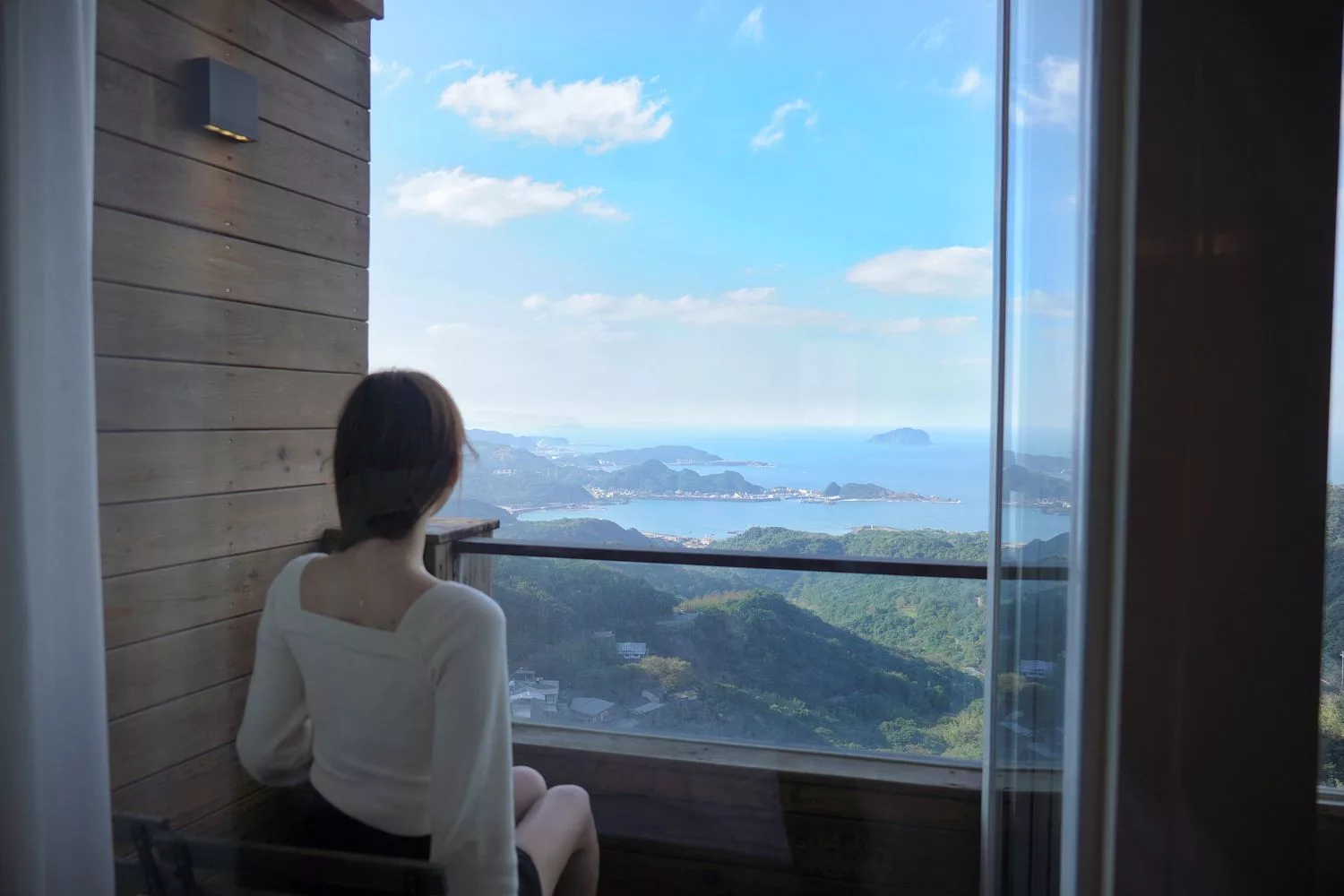 【九份山城逸境】九份必住人氣民宿，夢幻海景跟山城夜景一次擁有! @混血珊莎的奇幻旅程