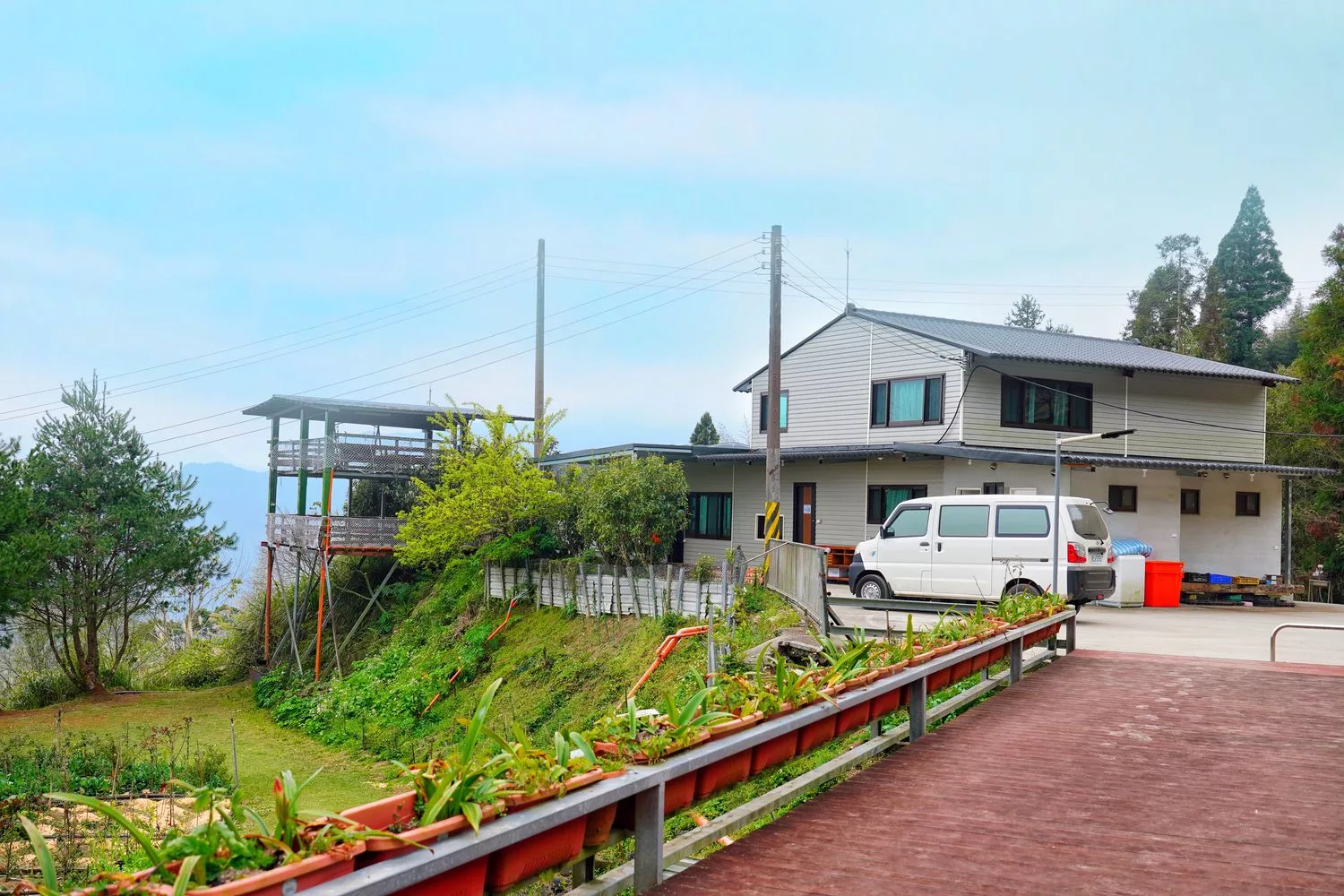 蟬說霧語｜五峰新竹懶人露營，夢幻櫻花林一泊二食，在地深度旅遊! @混血珊莎的奇幻旅程