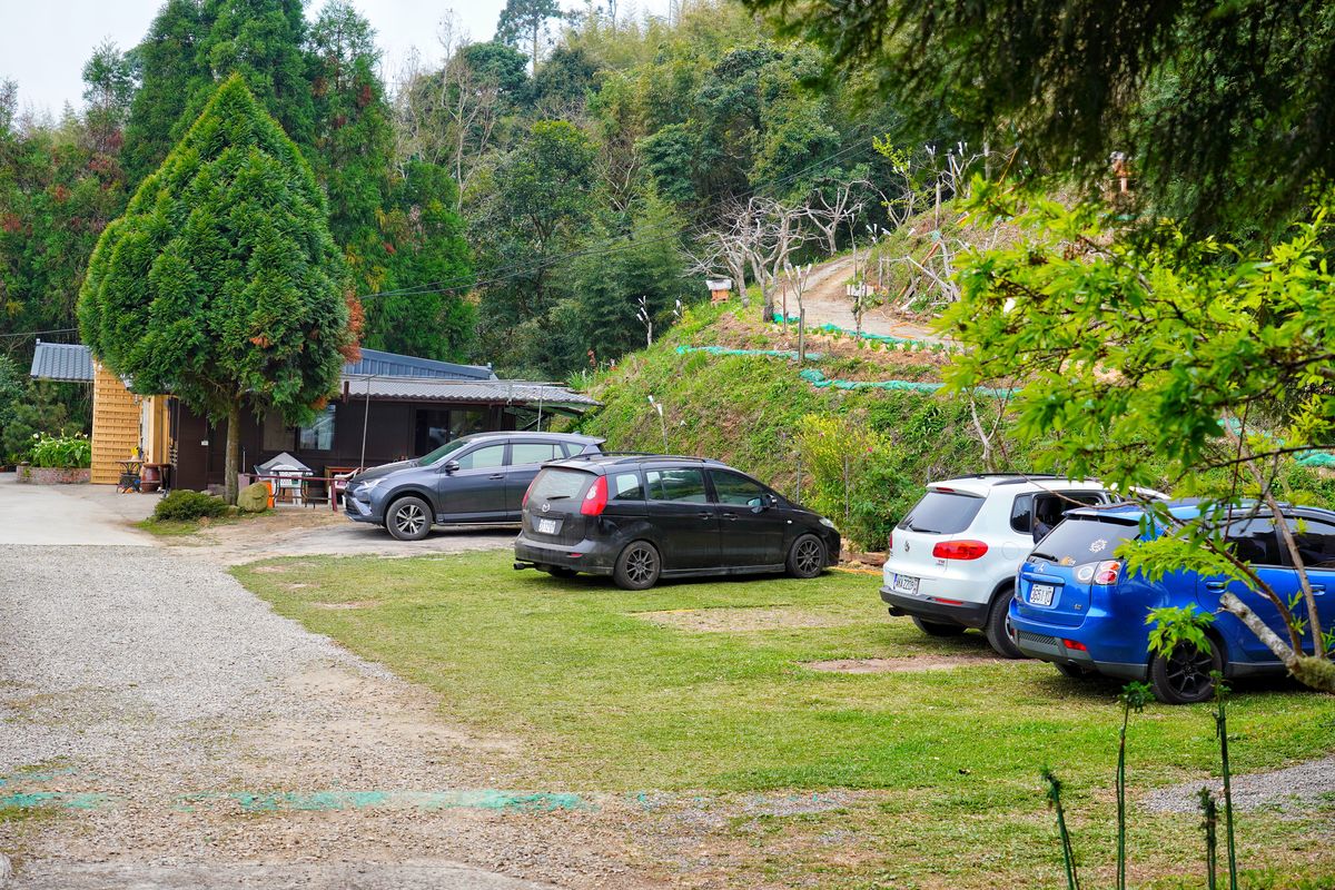 蟬說霧語｜五峰新竹懶人露營，夢幻櫻花林一泊二食，在地深度旅遊! @混血珊莎的奇幻旅程